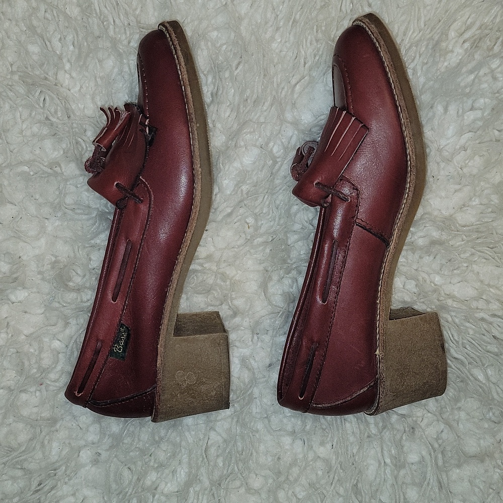 Vintage Bass leather loafer